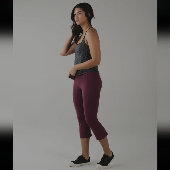 COPY - Lululemon Gather and Crow High-Rise Crop Leggings Size 4 in Burgundy/Plum - Picture 2 of 8